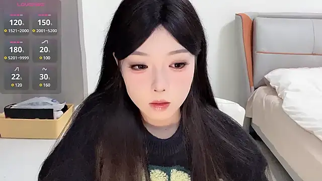 Q-ing online show from 01/14/25, 12:56