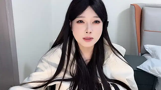 Q-ing online show from 01/21/25, 08:54