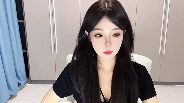 Q-ing online show from 09/12/25, 05:29