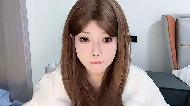 Q-ing online show from 02/17/25, 04:06