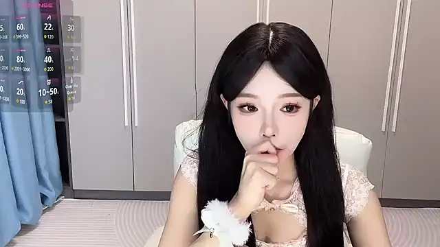 Q-ing online show from 09/13/25, 01:55