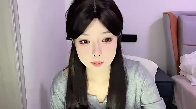 Q-ing online show from 03/18/25, 05:55