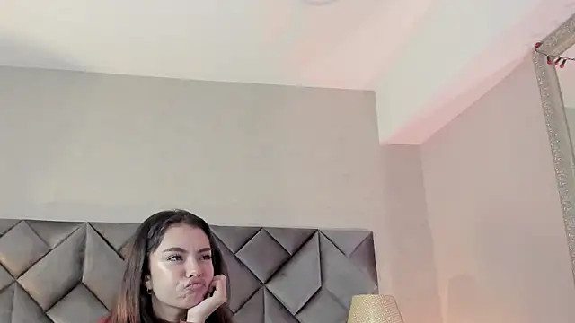 Luisa0110 online show from 07/24/26, 04:14