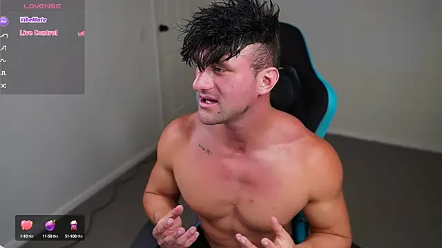 Snapshot of _DownUnderFit_ chatting on 01/17/25, 10:34 DownUnderFit online show from 01/17/25, 10:34