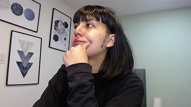 amy adams1 online show from 11/28/25, 04:34