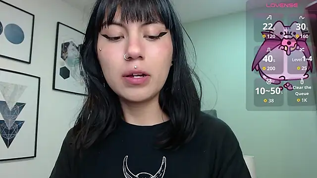 Snapshot of amy_adams1 chatting on 02/05/26, 04:19 amy adams1 online show from 02/05/26, 04:19