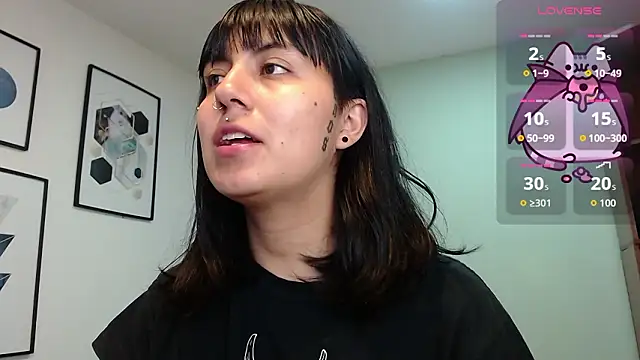 Snapshot of amy_adams1 chatting on 02/06/26, 04:08 amy adams1 online show from 02/06/26, 04:08