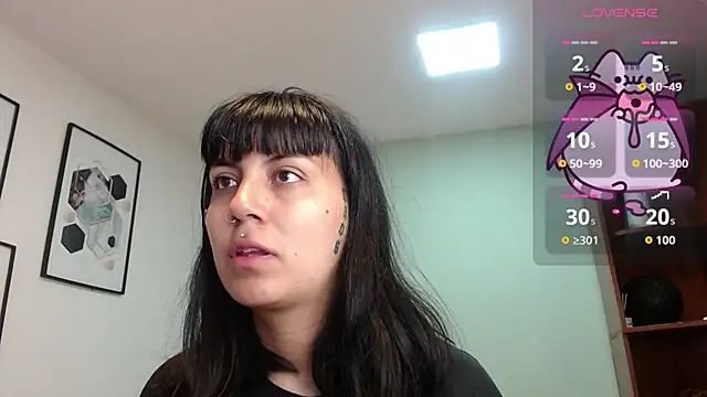 Snapshot of amy_adams1 chatting on 03/03/26, 04:30 amy adams1 online show from 03/03/26, 04:30