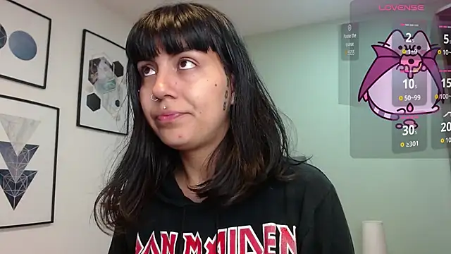 Snapshot of amy_adams1 chatting on 02/27/26, 04:34 amy adams1 online show from 02/27/26, 04:34