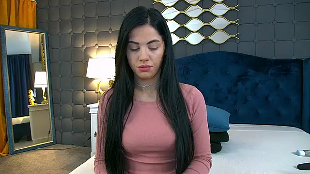 LeyaCass online show from 01/10/26, 04:19