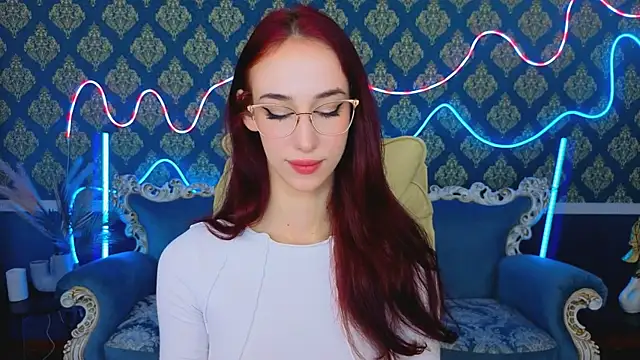 Evelyn Rush online show from 11/16/25, 08:19