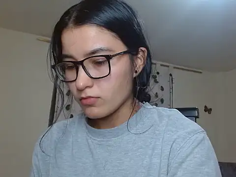 kazumi6 online show from 12/18/25, 09:18