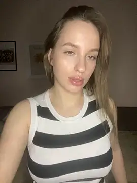 EdnaBradley online show from 12/21/25, 03:36