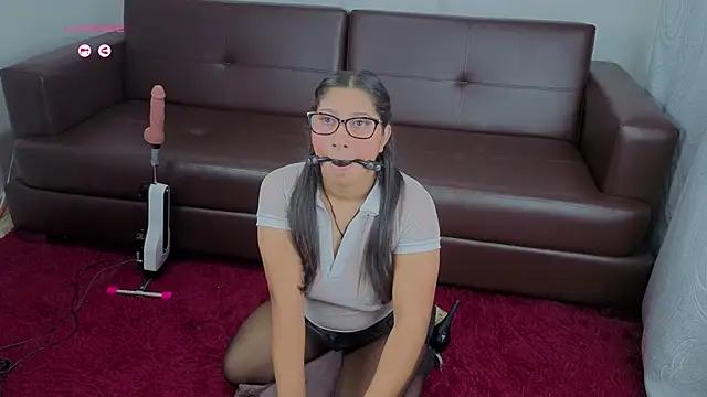 Mariana Lu online show from 11/02/25, 03:00