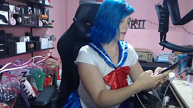 Snapshot of sukii93 chatting on 05/22/26, 08:29 sukii93 online show from 05/22/26, 08:29
