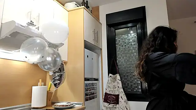 Snapshot of desertd2310 chatting on 01/23/25, 12:14 desertd2310 online show from 01/23/25, 12:14