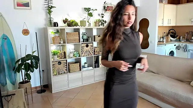 Snapshot of desertd2310 chatting on 03/22/25, 03:42 desertd2310 online show from 03/22/25, 03:42