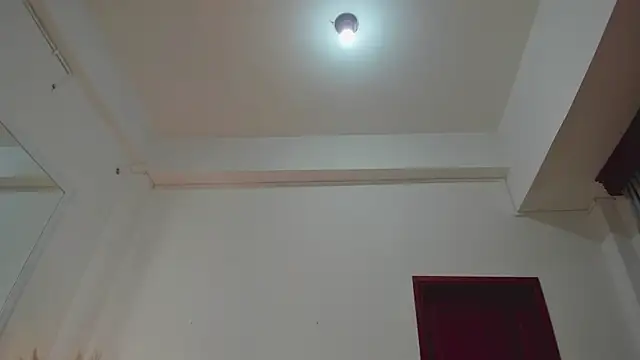 Snapshot of SabrinaWarrenn chatting on 10/09/25, 12:22 SabrinaWarrenn online show from 10/09/25, 12:22