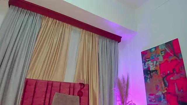 Snapshot of SabrinaWarrenn chatting on 02/15/25, 12:11 SabrinaWarrenn online show from 02/15/25, 12:11