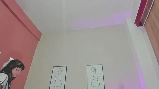 Snapshot of SabrinaWarrenn chatting on 10/03/25, 12:25 SabrinaWarrenn online show from 10/03/25, 12:25