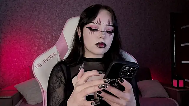 meowceline online show from 04/07/26, 12:18