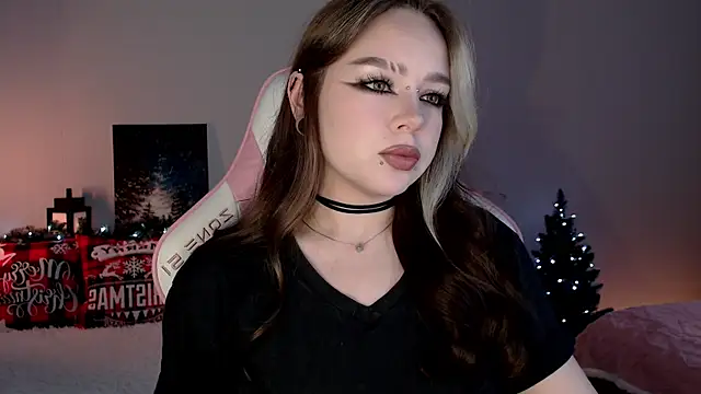 meowceline online show from 11/26/25, 10:15