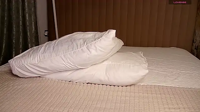 Ellaeternity online show from 02/28/26, 04:34