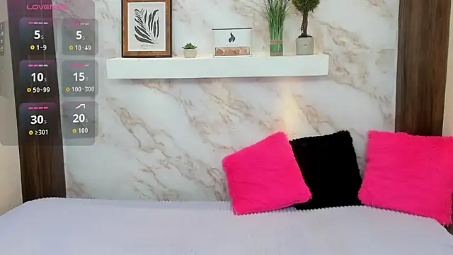 Snapshot of AmyBarton02 chatting on 02/15/26, 06:07 AmyBarton02 online show from 02/15/26, 06:07