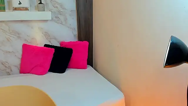 Snapshot of AmyBarton02 chatting on 01/13/26, 07:40 AmyBarton02 online show from 01/13/26, 07:40