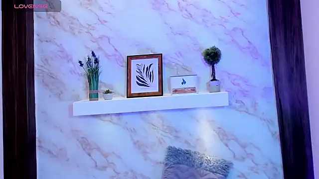 AmyBarton02 online show from 11/08/25, 05:38