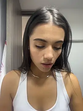 Nicole stonee online show from 03/18/26, 08:32