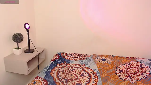 michaela cox online show from 12/13/25, 08:04