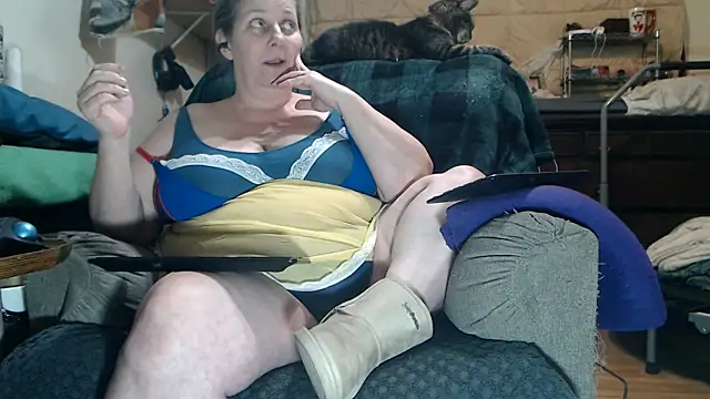 Snapshot of ladyscarlotta chatting on 02/16/26, 10:29 ladyscarlotta online show from 02/16/26, 10:29