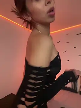 Snapshot of AmmyCollinsW chatting on 10/26/25, 12:11 AmmyCollinsW online show from 10/26/25, 12:11