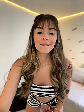 Snapshot of AmmyCollinsW chatting on 11/09/25, 08:13 AmmyCollinsW online show from 11/09/25, 08:13