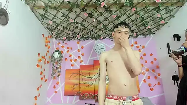 Fresahot2005 online show from 03/10/25, 12:18