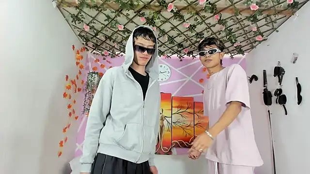 Fresahot2005 online show from 03/17/25, 07:48