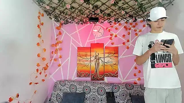 Fresahot2005 online show from 11/23/25, 02:16