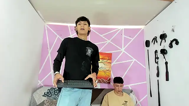 Fresahot2005 online show from 01/27/25, 07:13