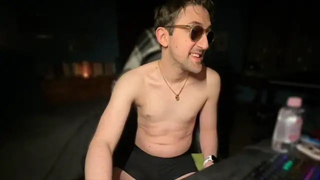 Stefisexy91 online show from 10/28/25, 10:09