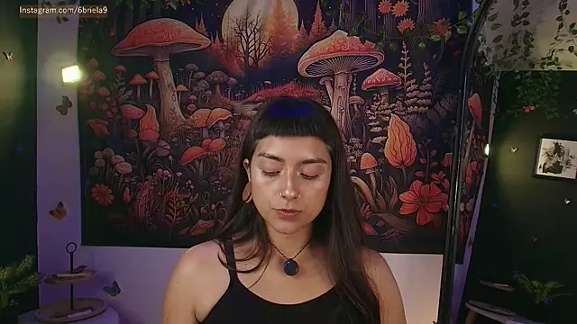 6Briela9  online show from 05/05/26, 04:59
