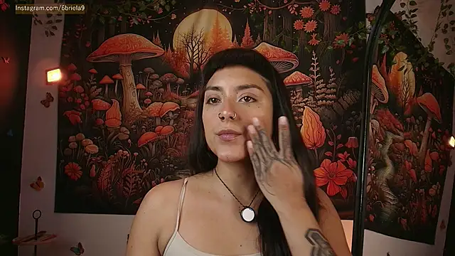 6Briela9  online show from 04/28/26, 11:20
