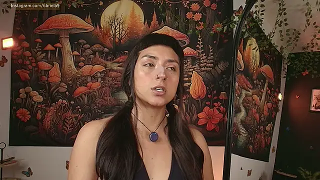6Briela9  online show from 04/29/26, 07:53