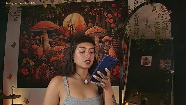 6Briela9  online show from 05/09/26, 04:16