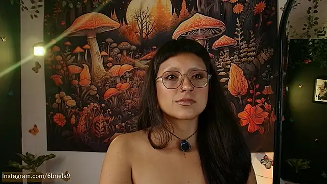 6Briela9  online show from 03/06/26, 07:09