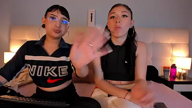 Snapshot of Cintya_Kros chatting on 01/15/25, 04:36 Cintya Kros online show from 01/15/25, 04:36