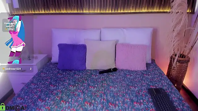 Liz grey  online show from 04/19/26, 02:12