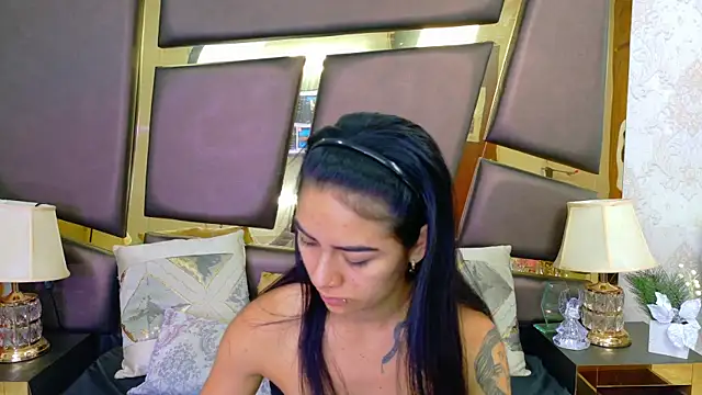 NicoleEsposito online show from 03/05/26, 12:46