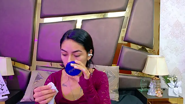 NicoleEsposito online show from 02/17/26, 12:46