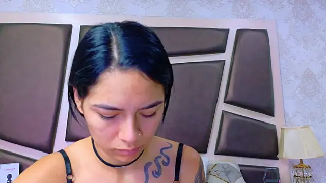 Snapshot of NicoleEsposito chatting on 07/11/26, 12:49 NicoleEsposito online show from 07/11/26, 12:49